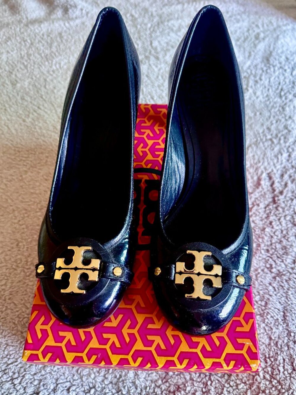 ✨ TORY BURCH PUMPS - RARE SIZE 10.5 & INCLUDES ORIGINAL BOX! ✨